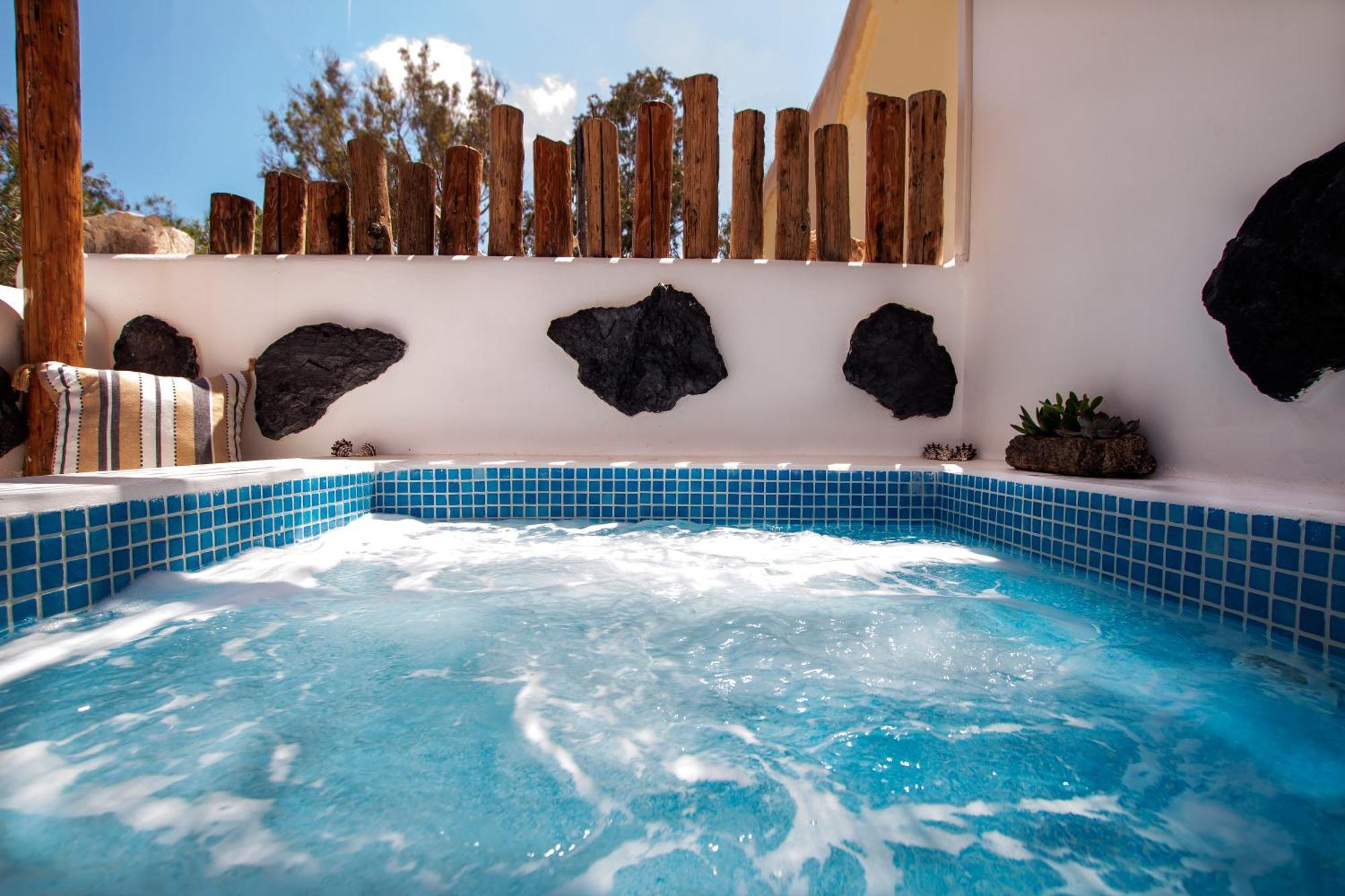 Asera Suites - Prive Jacuzzi Kamári Extérieur photo